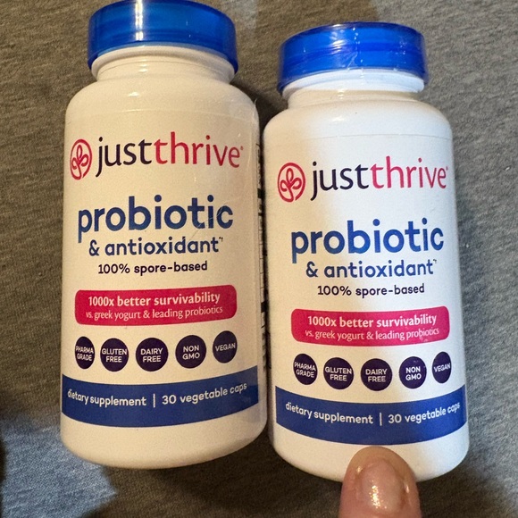 Just Thrive Probiotic & Antioxidant Supplement - Picture 1 of 2
